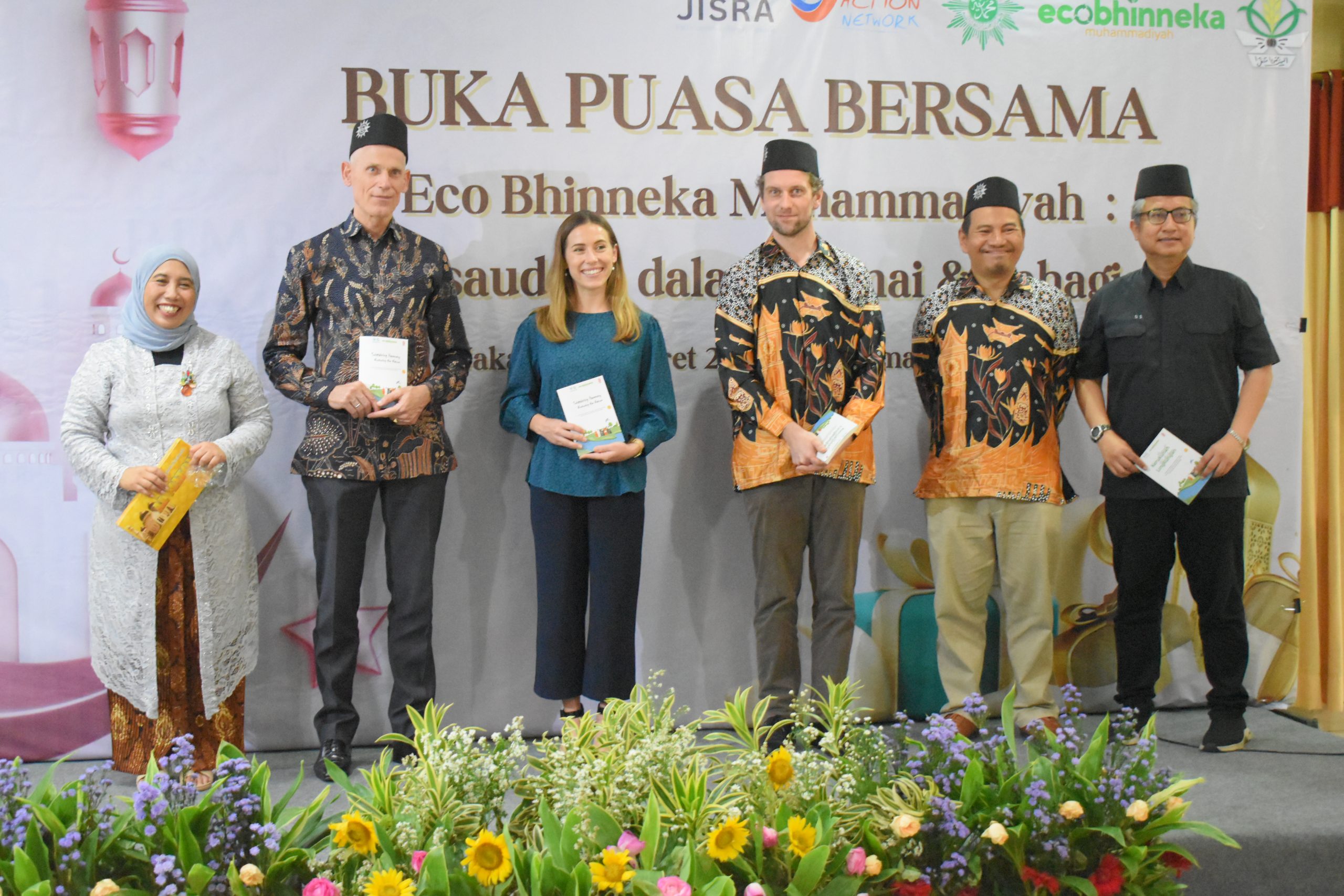 Buka Bersama Eco Bhinneka Muhammadiyah: Bersama dalam Damai dan Bahagia