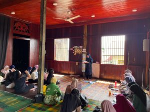 Ecobineka Muhammadiyah Kalimantan Barat Gelar Kelas Belajar Literasi Keuangan : Hadapi Keluarga Tangguh Iklim