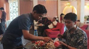Eco Bhinneka Muhammadiyah Sulsel Edukasi Pemuda Lintas Iman Giatkan Ecobrick Atasi Masalah Krisis Sampah Plastik